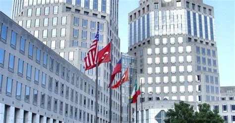 Procter & Gamble: Employee Directory .